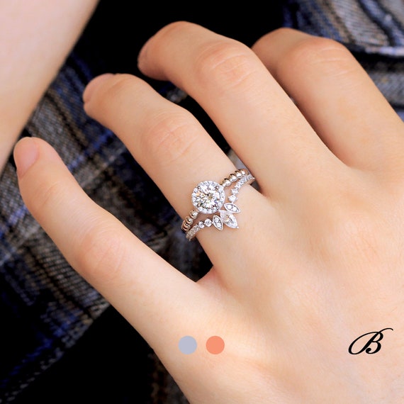 tiara wedding band