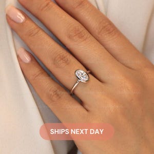 Oval Bezel Solitaire Ring / Minimalist Oval Cut Promise Ring / Dainty Bezel Engagement Ring / Lab-Created CZ / Gift for Her / 8454