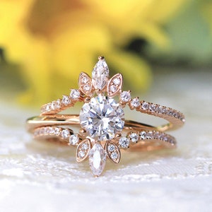Conjunto de tiara nupcial - Delicado conjunto de joyas para bodas - Anillo de compromiso de tres piezas con solitario brillante - Anillo de promesa para ella [BR3313-3T]