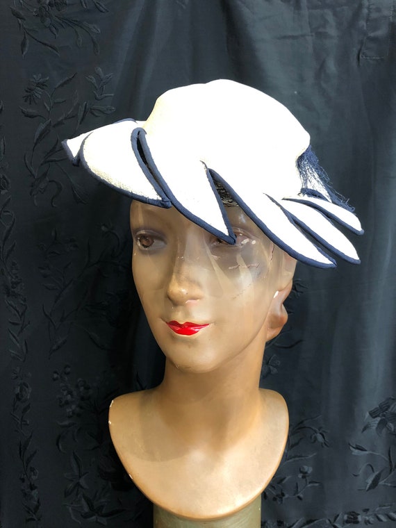 30's white and navy straw and grosgrain hat