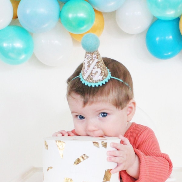 Chapeau 1/2 anniversaire | Demi-chapeau d'anniversaire | Tenue garçon demi-anniversaire | Chapeau de fête bébé | Chapeau à paillettes dorées + Choisissez la couleur