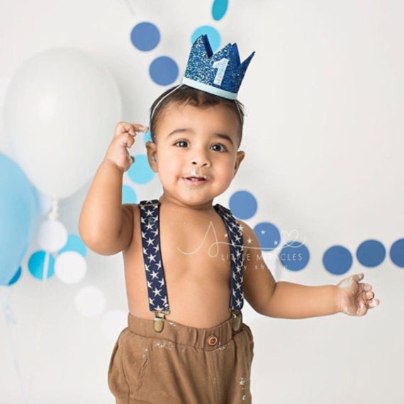 Corona de primer cumpleaños / Corona de 1er cumpleaños / Traje de niño de  1er cumpleaños / Traje de primer cumpleaños Niño / Corona de brillo blanco  Acentos de azul bebé -  España