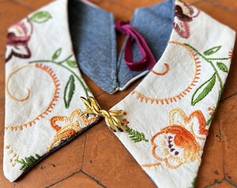 Detachable collar made with Vintage tapestry