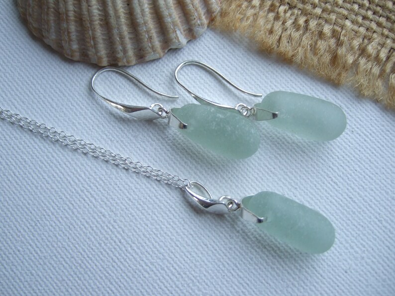 dangling jewelry beach glass bottle topper necklace and earring set elegant jewellery drop shaped earrings Sea glass stopper jewelry set