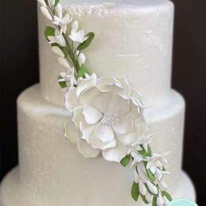 gumpaste flowers for wedding cakes/ gumpaste flowers premade/ large gumpaste flowers for cake/ White flowers/ orchid flower jasmine flower