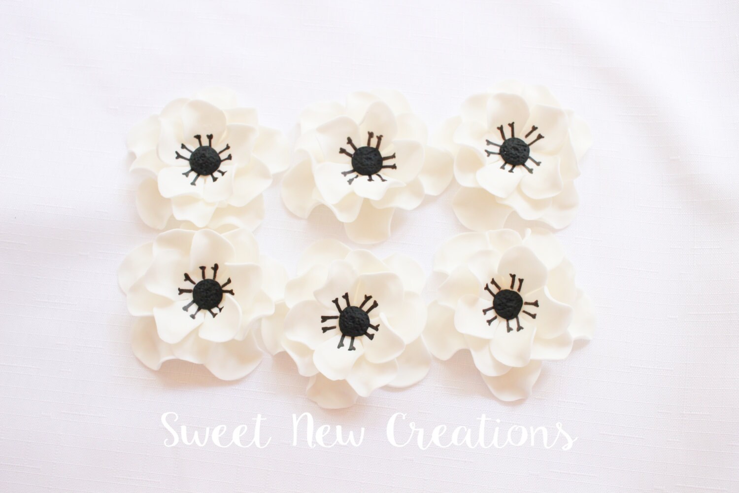 Anemone fondant flowers 3 white black edible flowers Etsy