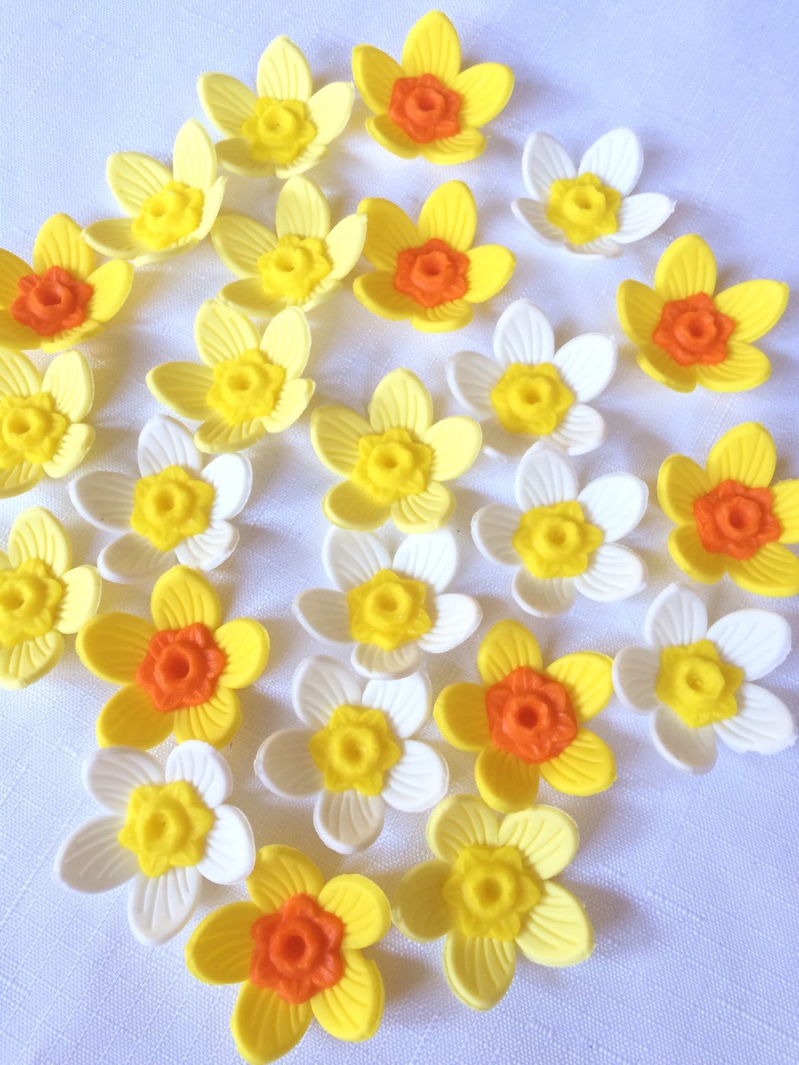 Fondant Flowers 24pcs 1.75 Daffodils Edible Yellow Etsy