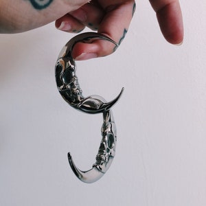 CRESCENT MOON WEIGHTS