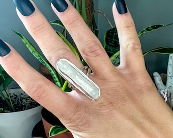 Quartz Point Ring, Sterling Silver Cocktail Ring, Quartz Talisman Jewelry, Witch Aesthetic Jewelry, Clear Crystal Gemstone