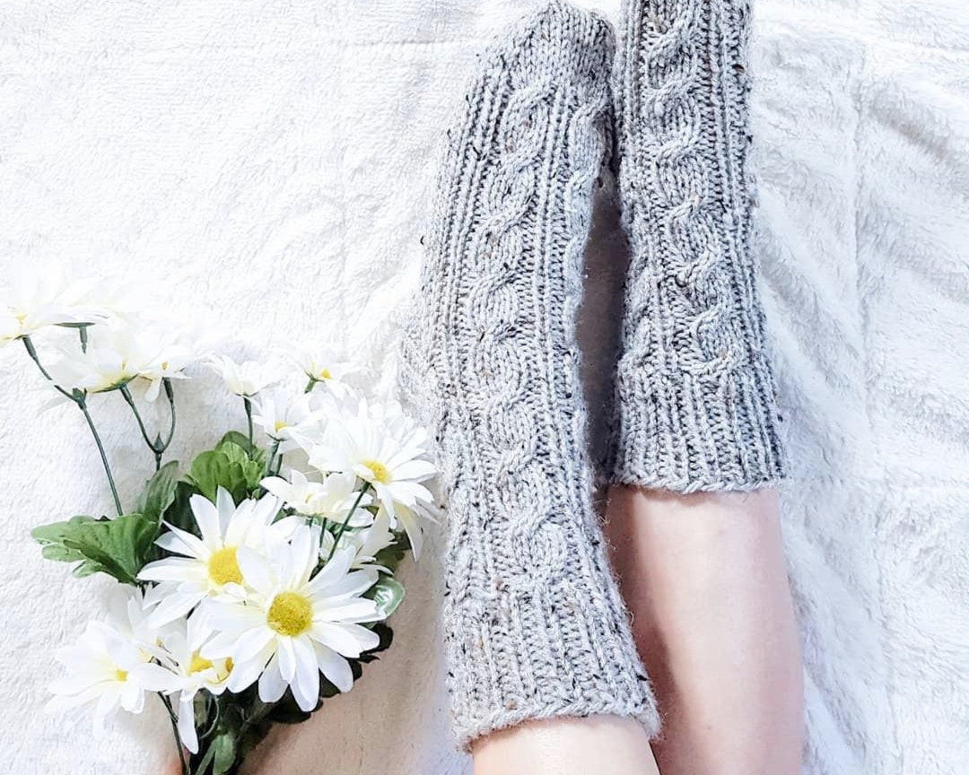 knitting-pattern-country-cabin-socks-knitting-pattern-cable-knit
