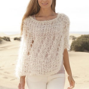 Handmade hand knit women poncho / cape / capelete / wrap / shoulder warmer / bolero / wedding in soft alpaca and wool with lace pattern
