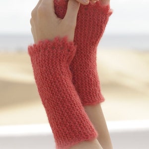 Women handmade hand knit wrist / arm / hand warmers in alpaca wool / silk blend with elegant crochet edge - one size Christmas / wedding