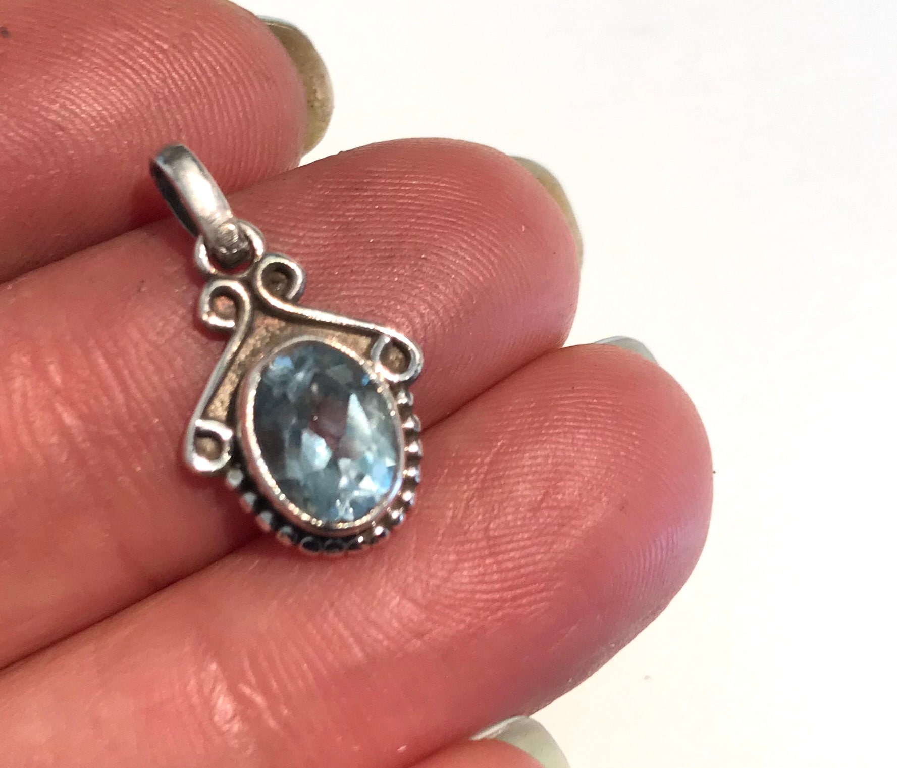 ヴィンテージブルートパーズスターリングシルバーネックレス