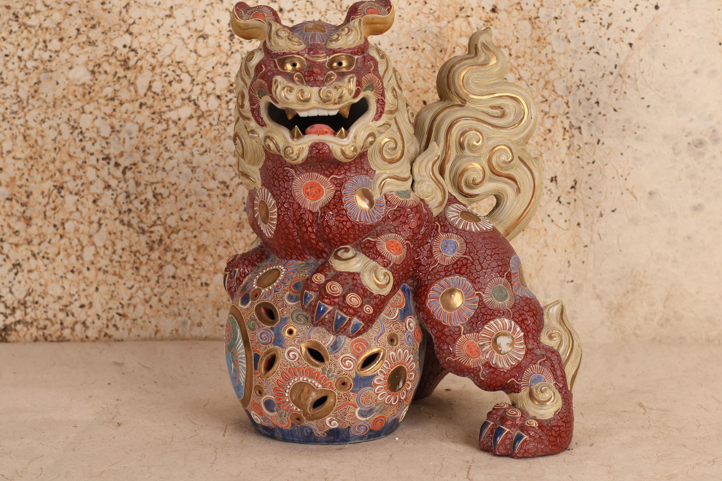 BIG Japanese Shishi Lion Kutani Okimono Display Statue (24J-333-1