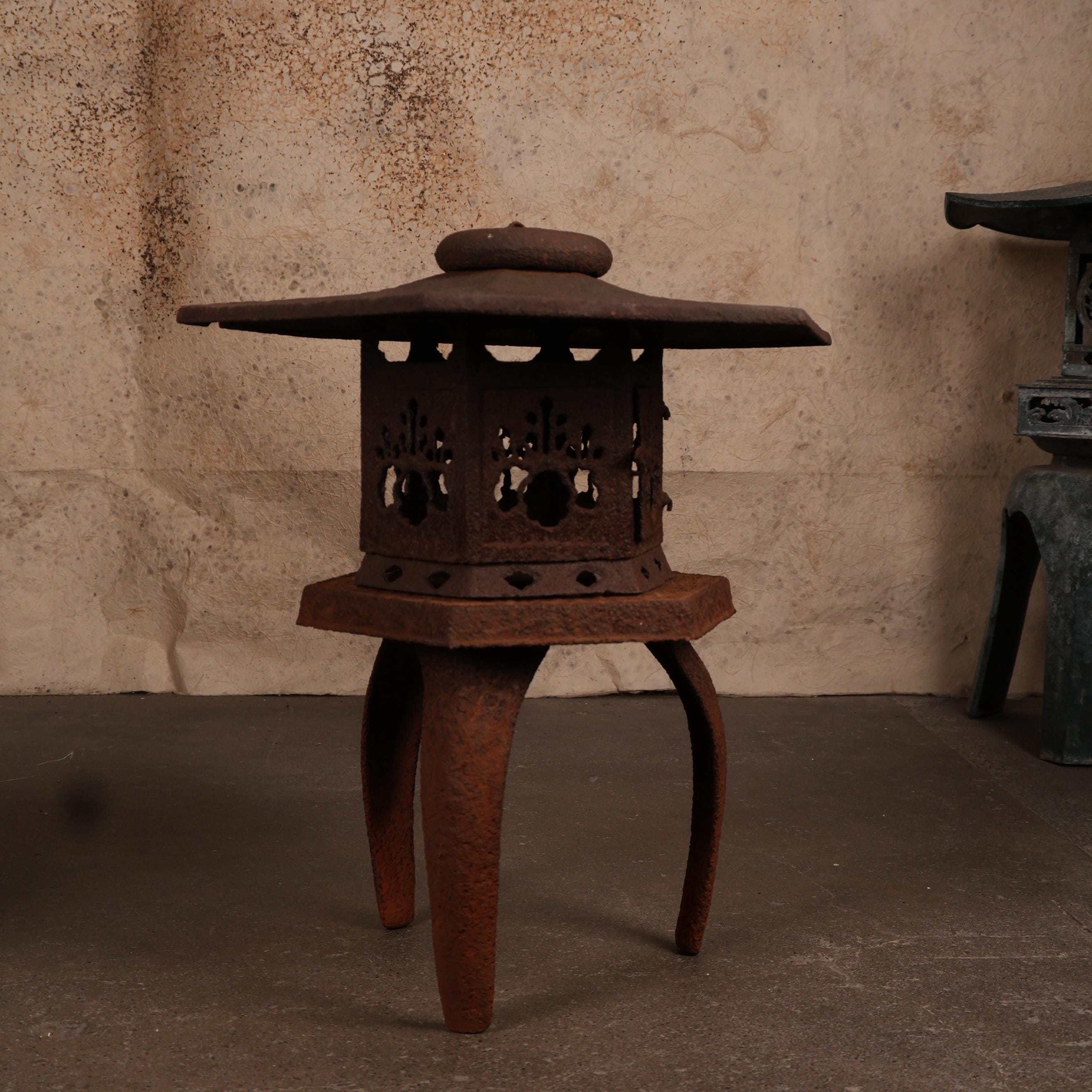 Japanese Iron Lantern Toro for Garden (25S-695) AS IS - Etsy