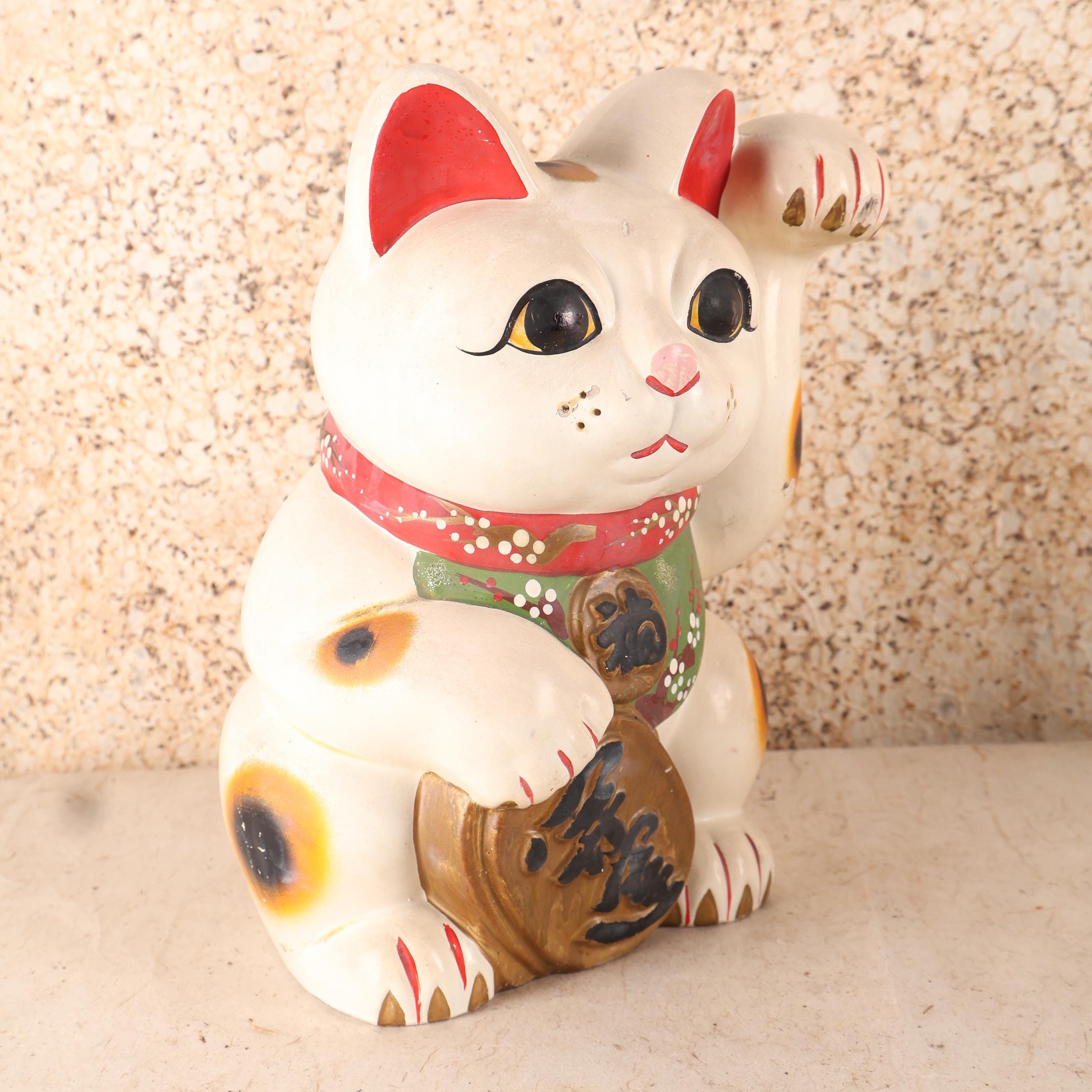 Vintage Japanese Maneki Neko Cat — Clay, 1980, Showa Era (SKU: 25S