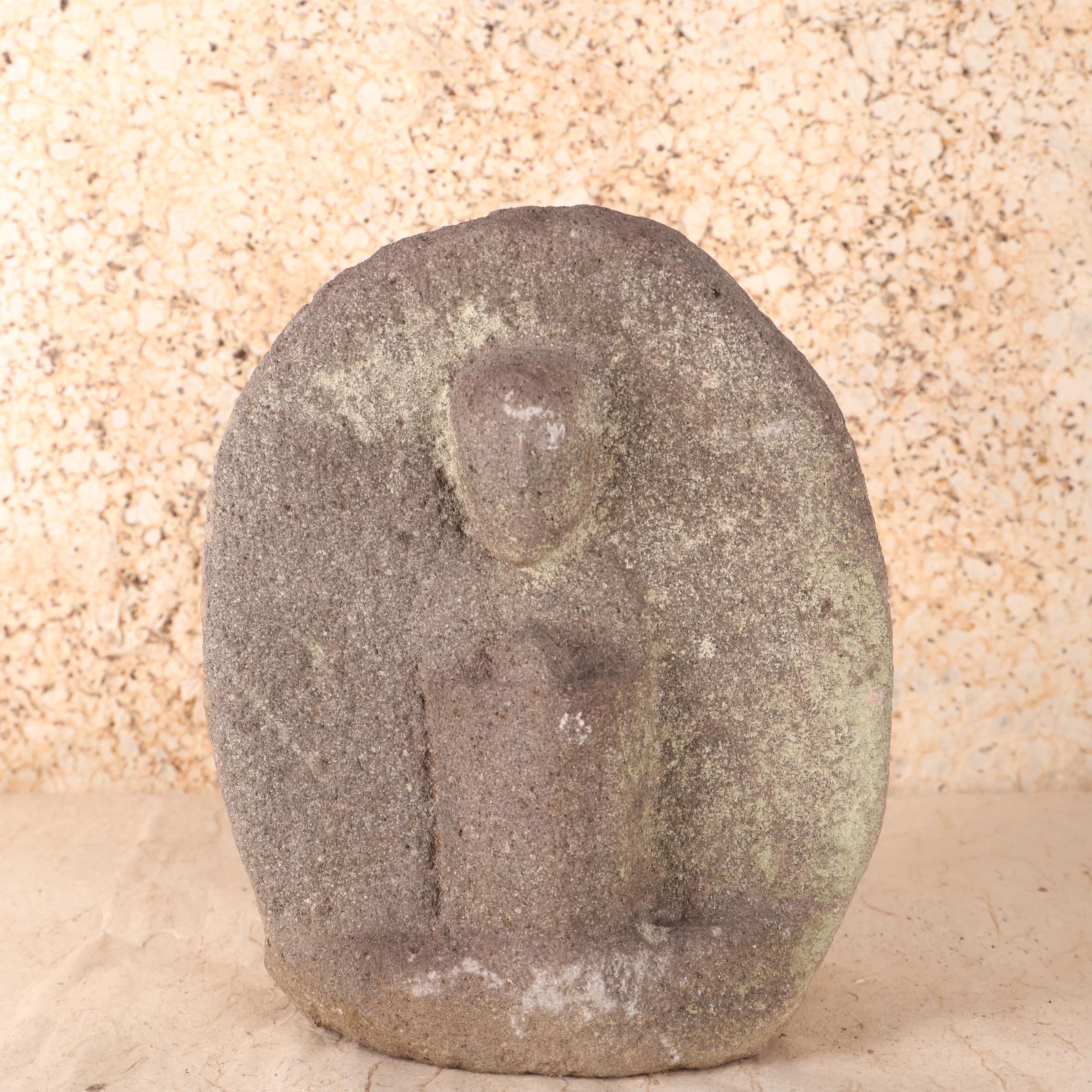 日本のアンティーク石仏地蔵菩薩「地蔵菩薩」 — 石製、1880年、明治