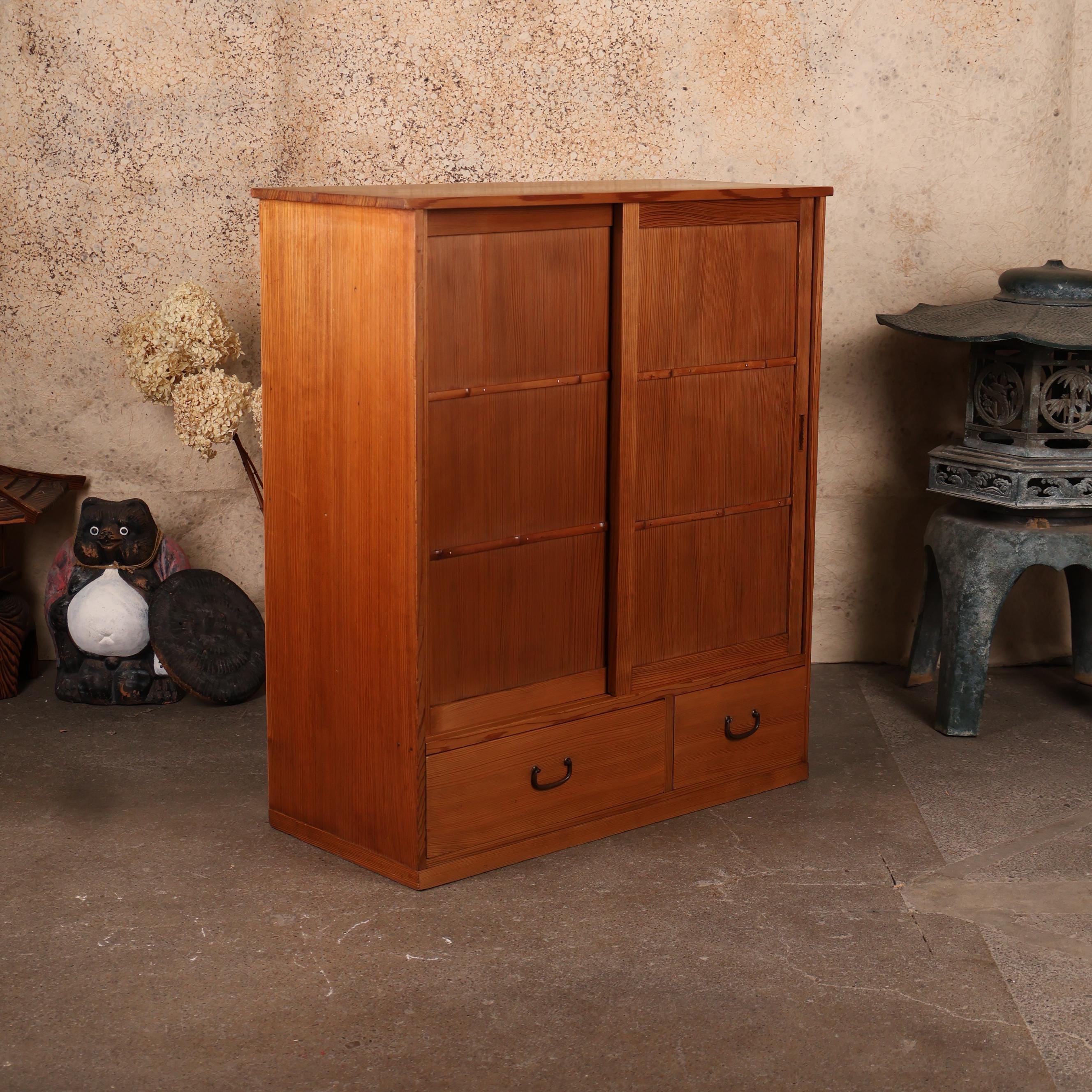 Vintage Hinoki Wood Geta Bako Shoe Chest: Japanese Showa Era