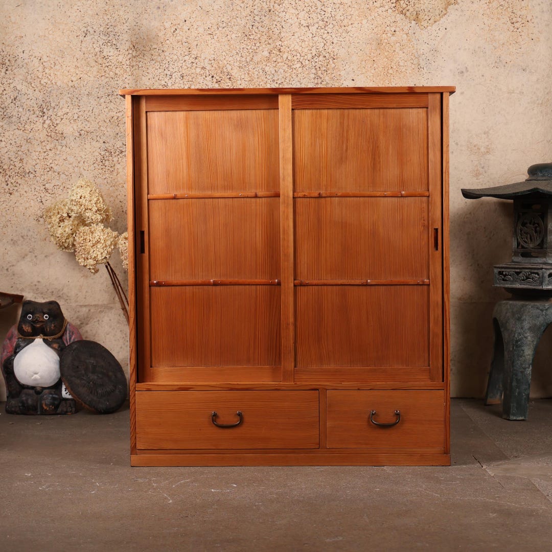 Vintage Hinoki Wood Geta Bako Shoe Chest: Japanese Showa Era