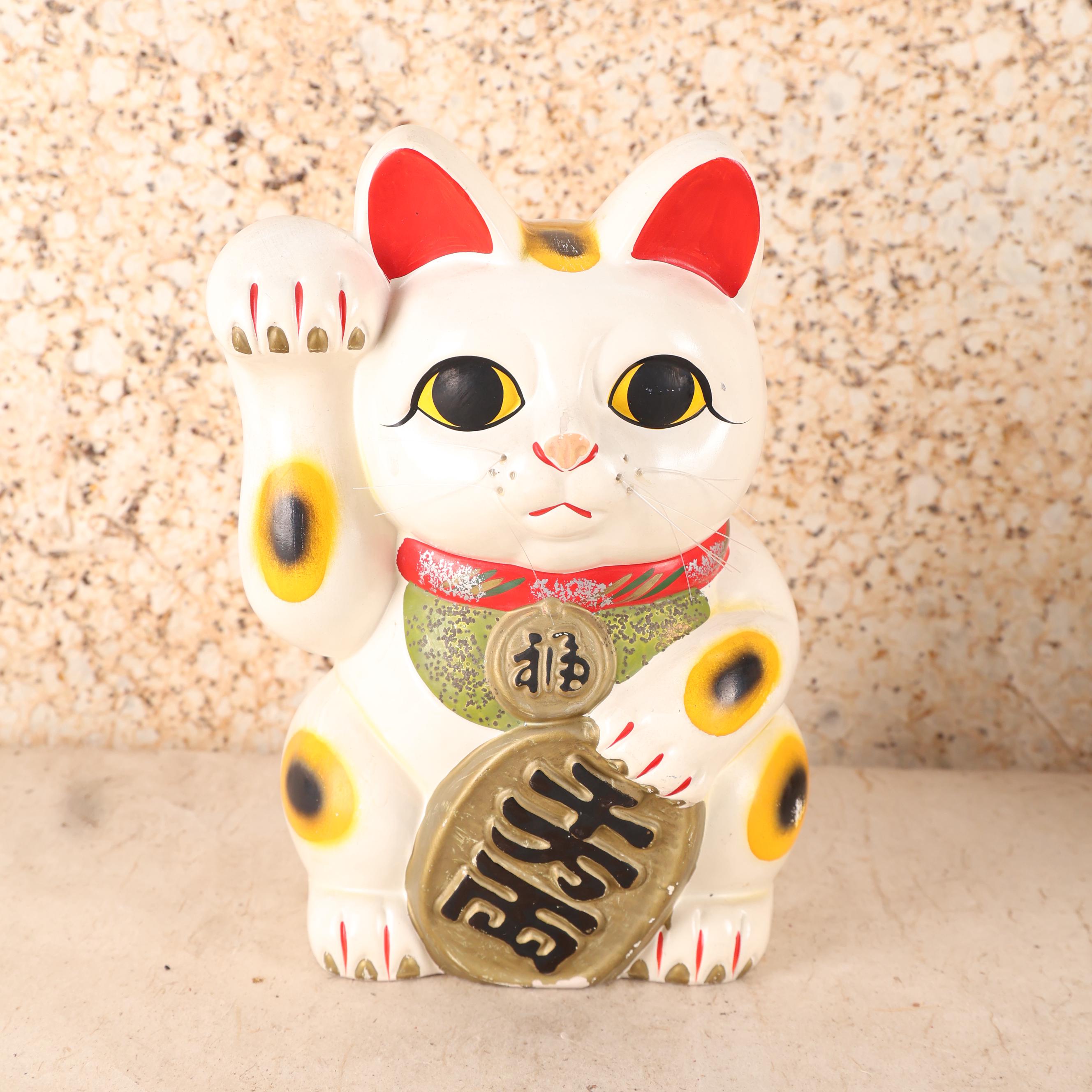 Vintage Japanese Maneki Neko Cat — Clay, 1980, Showa Era (SKU: 25S