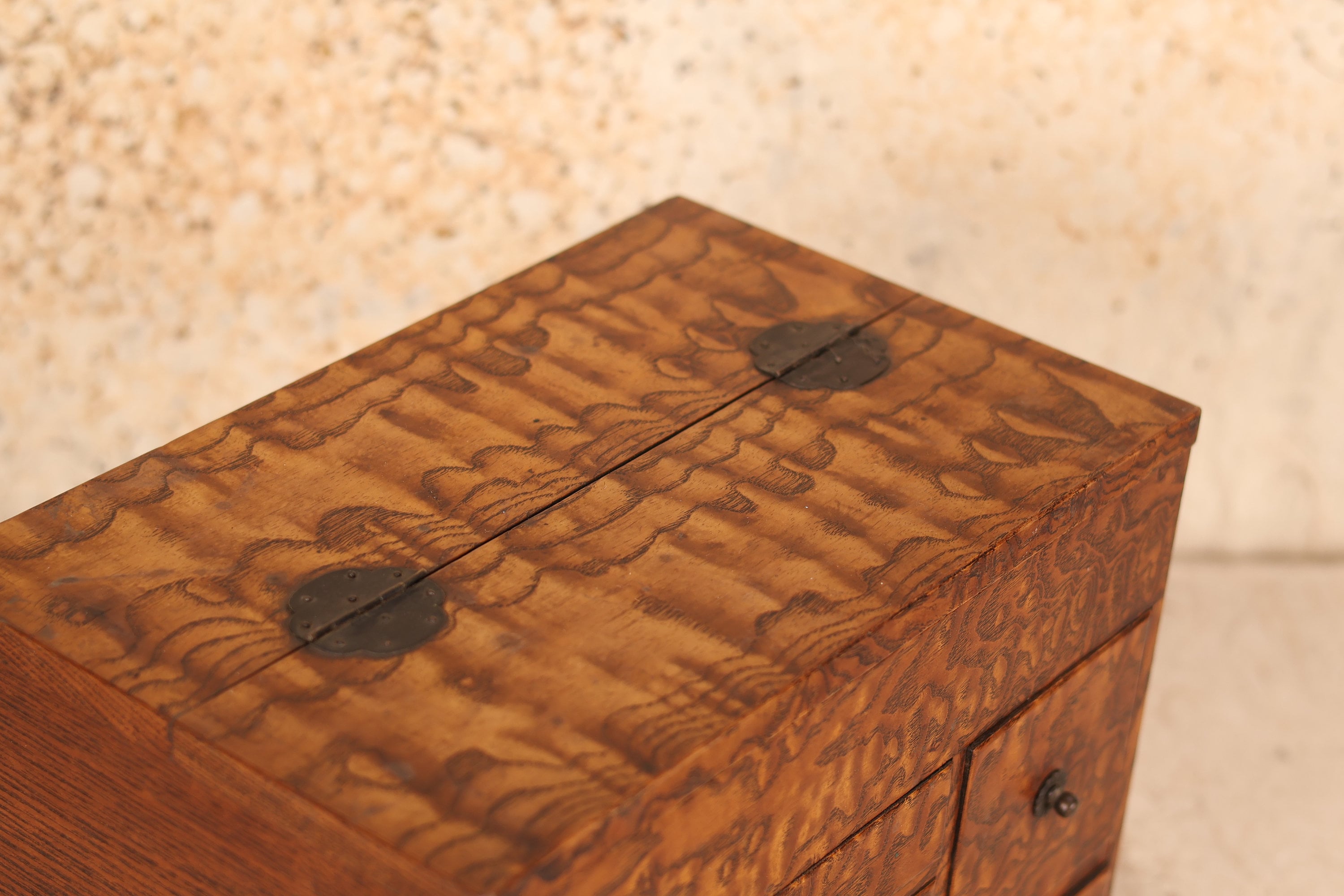 Asami Matsuo  箱⑳A Asa No Ha' Walnut Keepsake box – Keiyosa