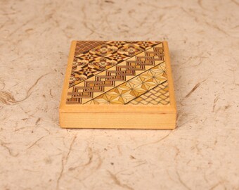 Vintage Japanese Yosegi-Zaiku Marquetry Sliding Drawer Box, Late Showa (1966-1989) | SKU: 26M-803-5