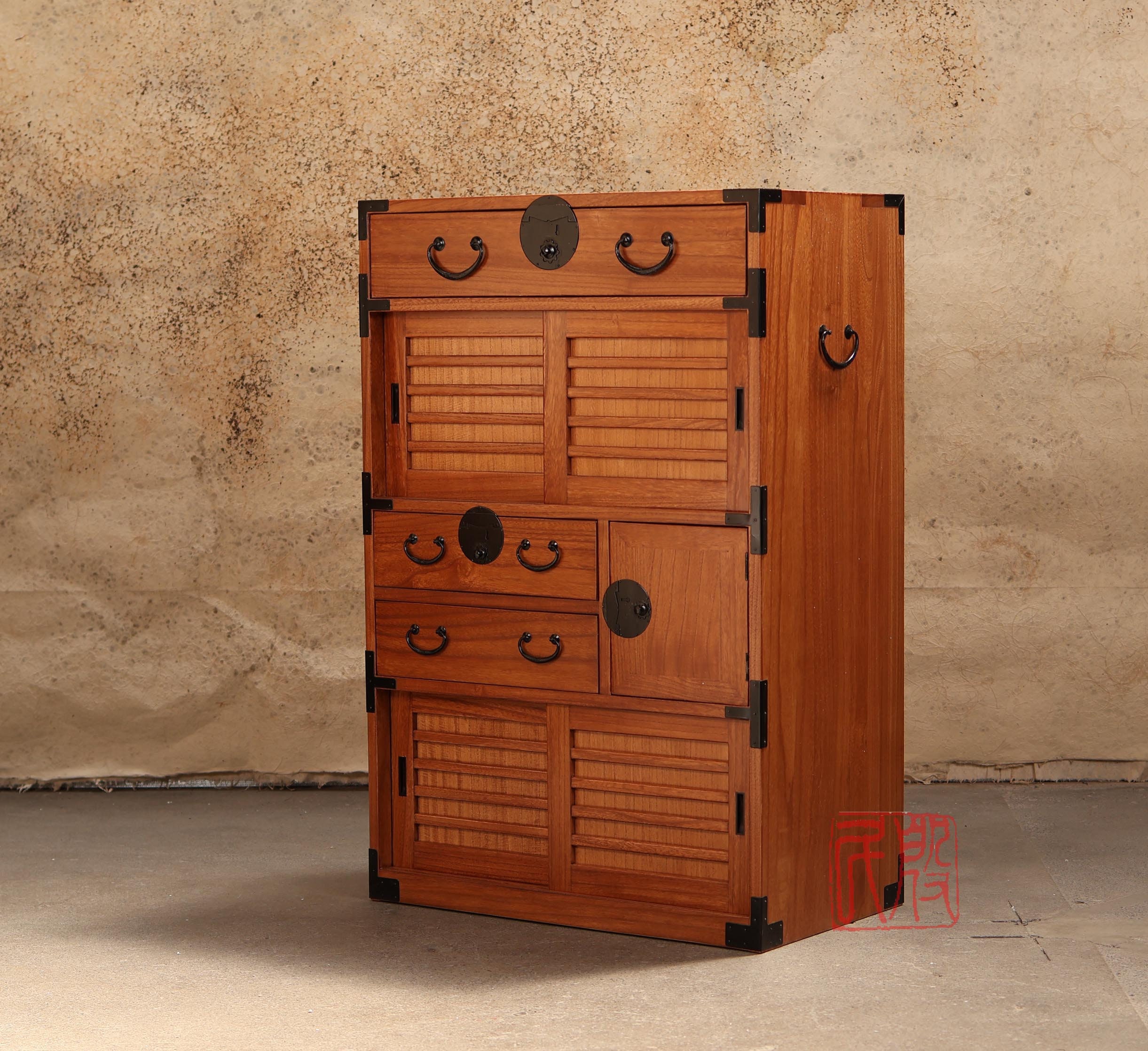 Japanese Style Kiri Wood Choba Dansu, Tansu, Merchant Chest. (KB16