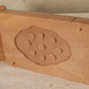 Vintage Japanese Kashigata Cake Mold(728-13)