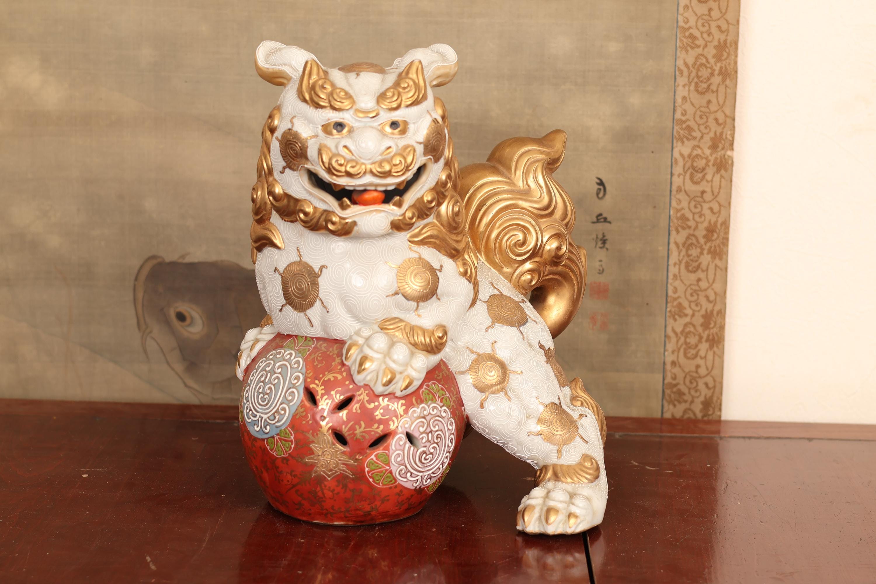 Vintage Japanese Kutani Shishi (foo Dog) Statue — 1980s, Showa Era