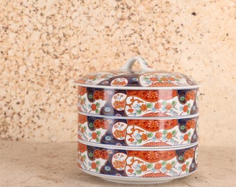 Vintage Japanese Imari-Style Lidded serving container (MD03)