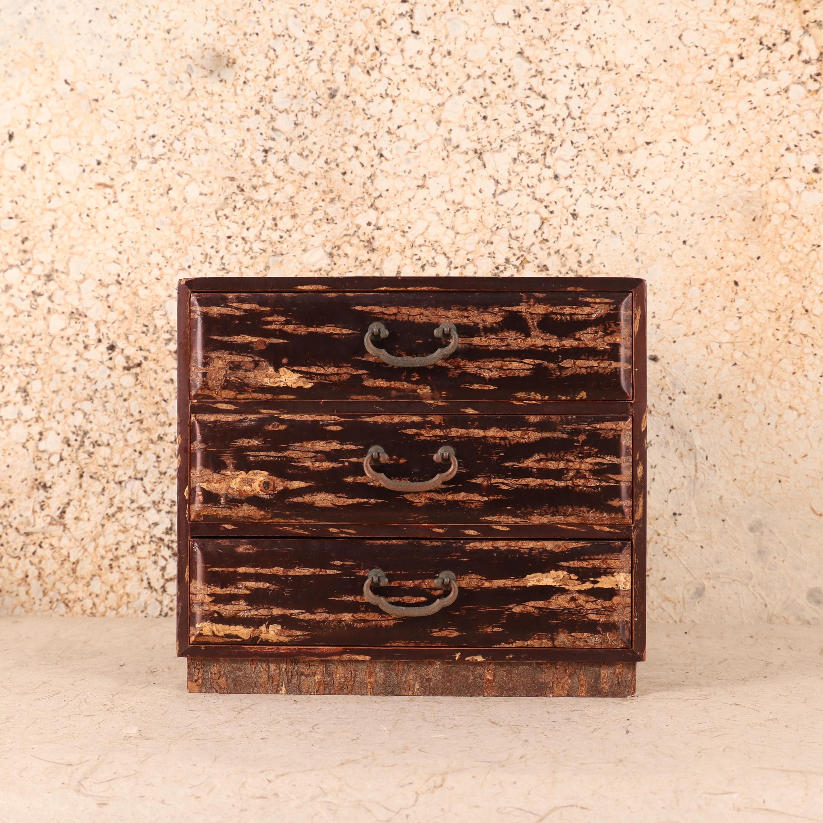 桜の箱 Vintage Japanese Small Cherry Blossom Bark Box (SKU: 25S-556) - Etsy
