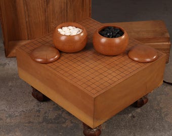 Vintage Japanese Go Board Set, Kaya Wood : Slate & Clam Shell