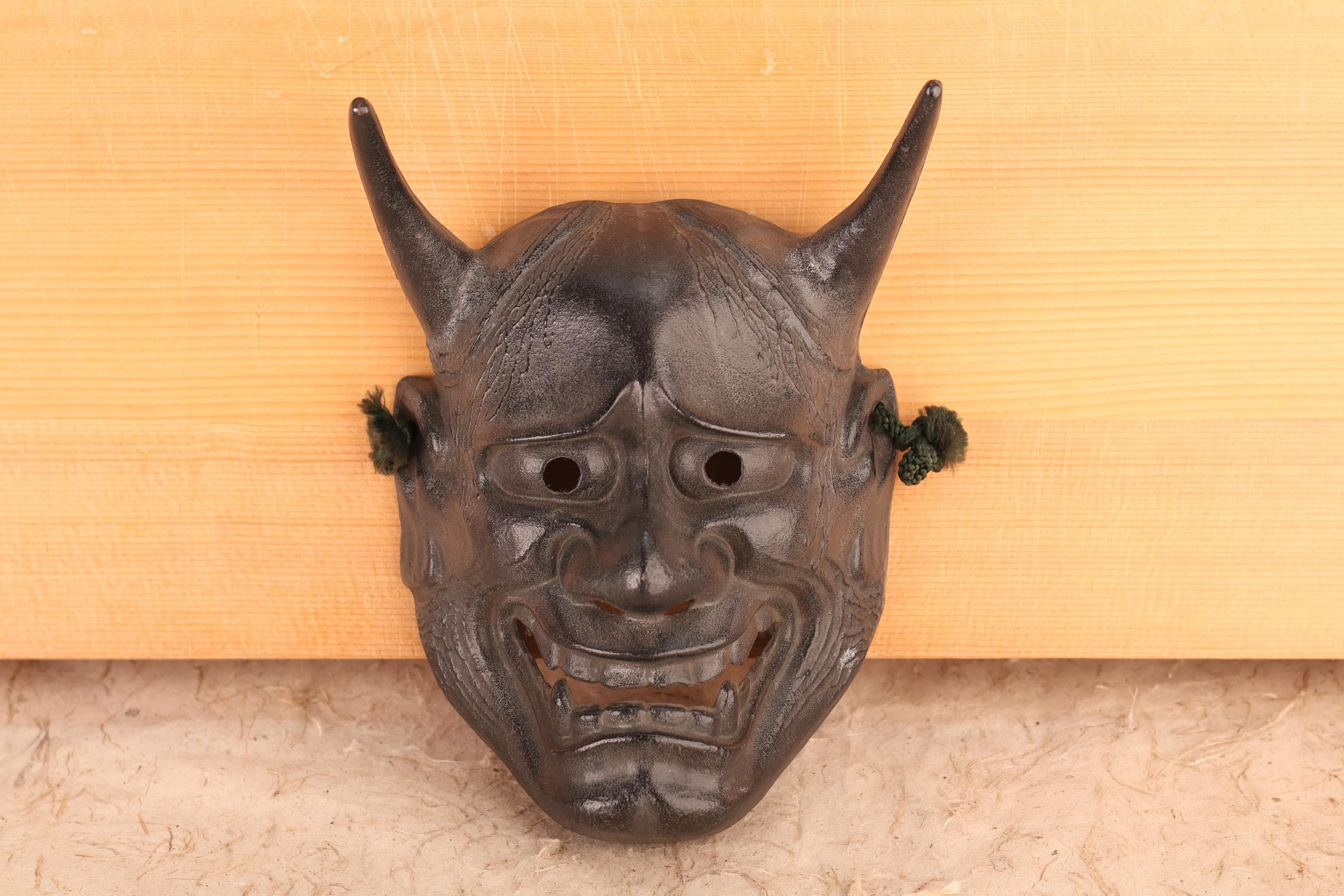 伝統的なお面　木製 Wood Hannya - Etsy