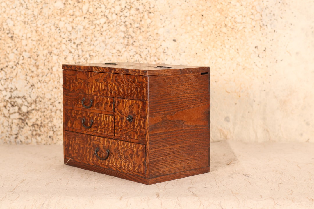 Asami Matsuo  箱⑳A Asa No Ha' Walnut Keepsake box – Keiyosa