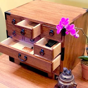 Japanese style jewelry box, hand made with solid kiri wood. KB22 image 5