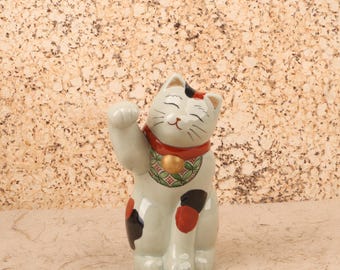 ヴィンテージ日本の招き猫 - 粘土、1980年、昭和時代 (SKU: 25S-793-4