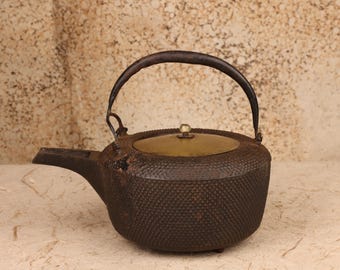 Antique Japanese Iron Tetsubin with Arare Texture and Brass Lid, Taisho Period, 1912-1926 | SKU: 26M-742-1