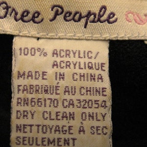 Free People Vintage Embellished Sweater with Applique Design Bild 8