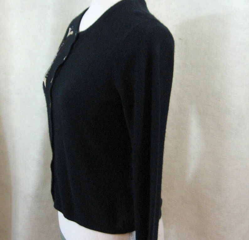 Free People Vintage Embellished Sweater with Applique Design Bild 7