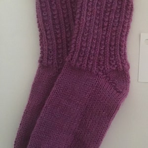 Child&#39;s hand knit socks Small (CSMG45)