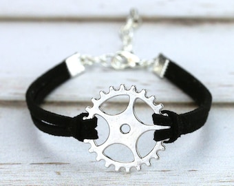Steampunk bracelet Silver gear wheel charm Cogwheel jewelry unisex Bicycle sprocket band Cyclist gift Team coach gift Cycling gear bracelet