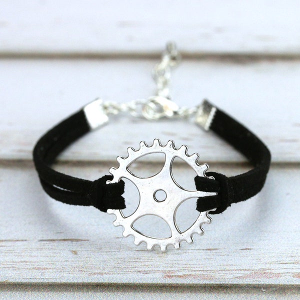 Steampunk bracelet Silver gear wheel charm Cogwheel jewelry unisex Bicycle sprocket band Cyclist gift Team coach gift Cycling gear bracelet