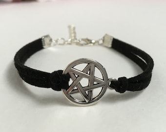 Small pentagram bracelet Pagan bracelet Silver pentagram bracelet Pentagram charm bracelet Pentagram pendant bracelet Pentagram jewelry