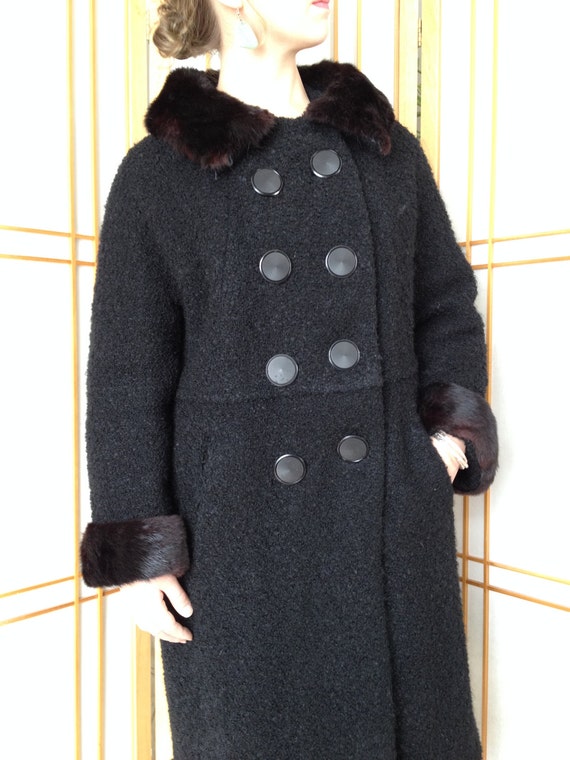 Black Dress Coat / Wool / Petite / Boucle / Mi