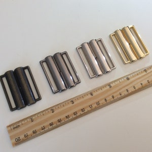 1,6" metal belt buckle. Silver, gold, gunmetal or bronze. Fashion supply accessory gift for her.