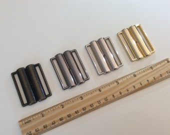 Boucle de ceinture en métal de 40 mm. Fermeture de couleur argent, or, fumé ou bronze. Accessoire de mode cadeau pour elle.