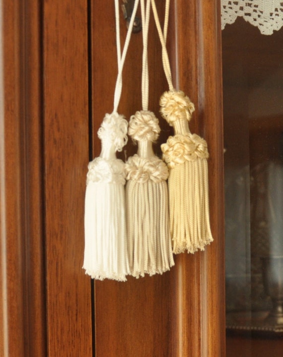 1 nappa, fiocco chiave per mobili antichi, tende, decorazione della casa.  Stile vintage shabby chic in vari colori Made in Firenze -  Italia