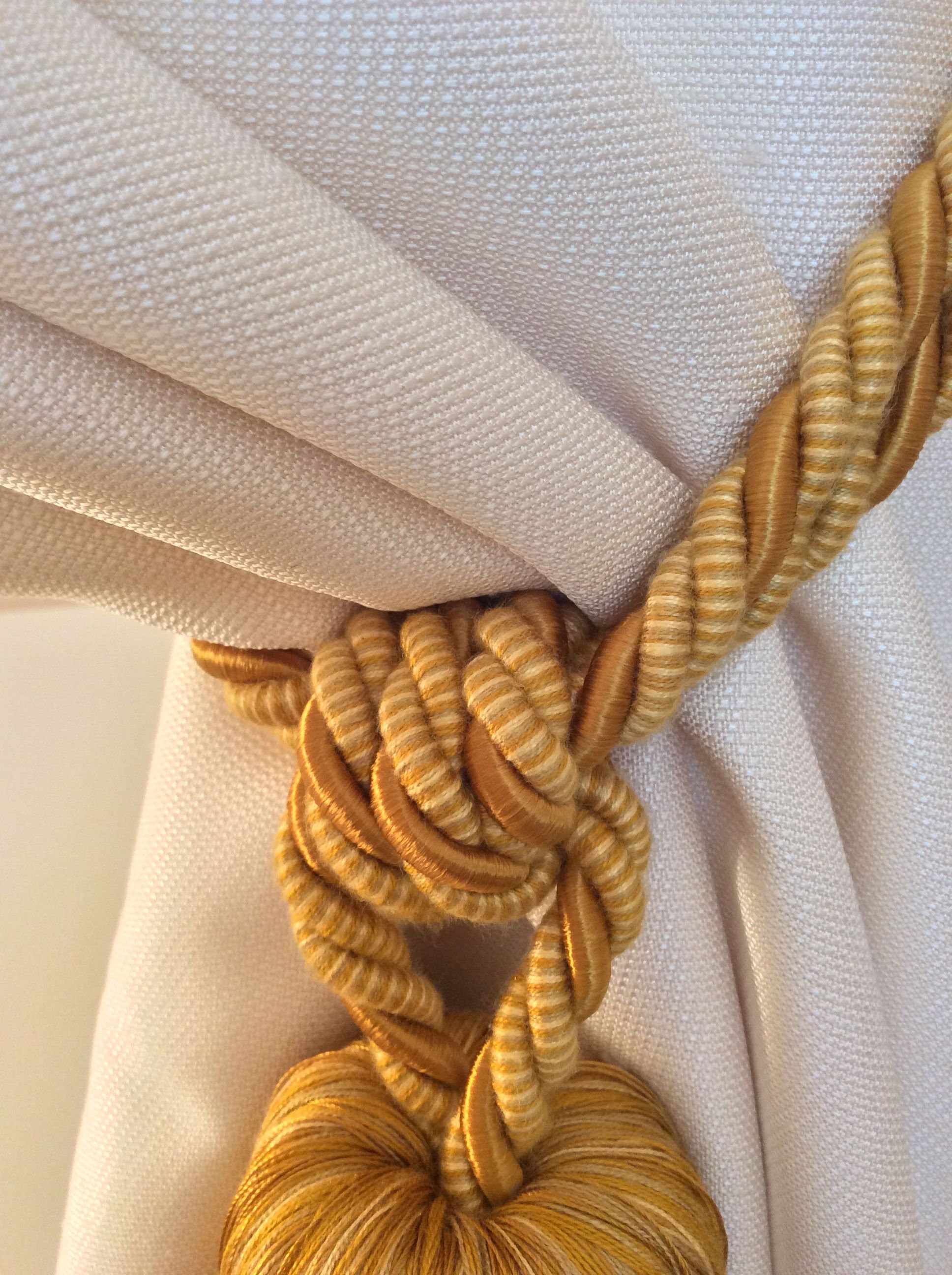 ZIBUYU Curtain Tiebacks for Drapes featuring White Sliding Beads | 6 Pcs 16.9 in Golden Set