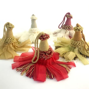 1 key tassel handmade in italy antique furniture curtain drapery vintage style home decor shabby chic decotarive tassels made in Italy