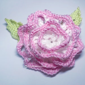 Häkeln Sie große rose mit Blättern künstliche Regenbogen rose häkeln Karte dekorative Patch